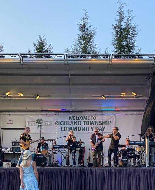 8769180_web1_richland-community-day-bb-steal