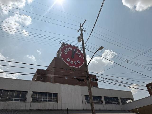 8779067_web1_ptr-BreweryClock-SSide