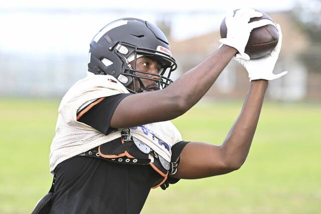 Bolstered by returning starters, University Prep eyes more City League success