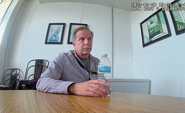 8789079_web1_Andrew-Voigt-interview