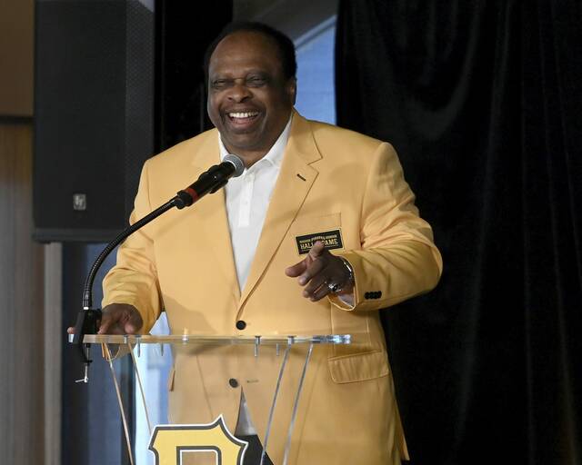 8797594_web1_ptr-BucsHOF07-082225 8797594_web1_ptr-BucsHOF07-082225