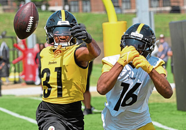 8800552_web1_ptr-Steelers09-080725