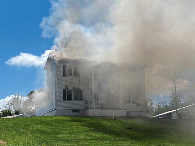 8801442_web1_gtr-Route22Fire04