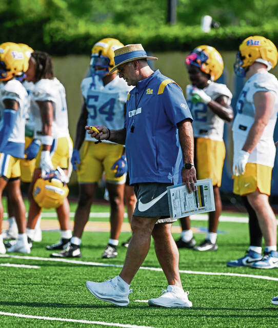 8807442_web1_gtr-PittFB002-073125