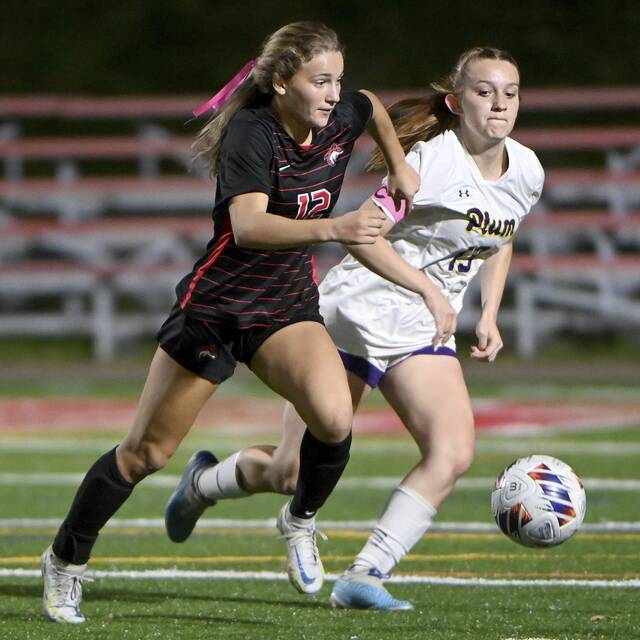 Fox Chapel girls soccer standout Emily McKee makes verbal commitment to Pitt