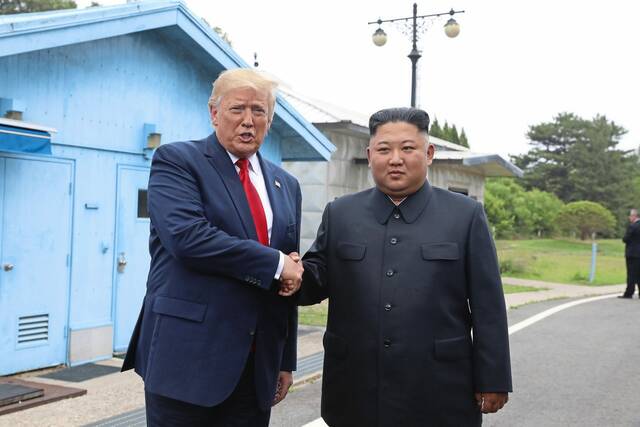 8809211_web1_WORLD-NEWS-USNKOREA-MEETING-GET