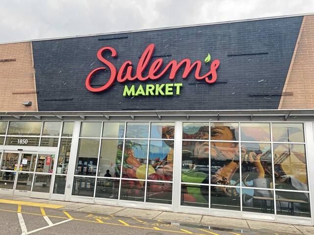 8809429_web1_Salems-
