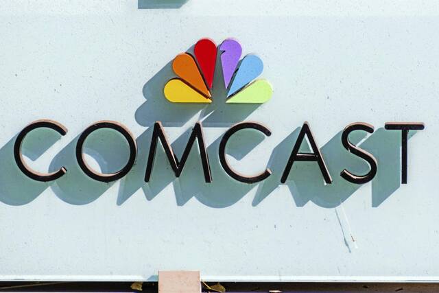 8811194_web1_te-comcastgrants-082522