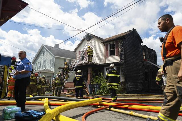 8813183_web1_GTR-DerryFire1-082825