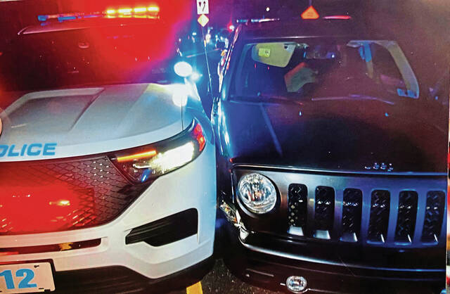 8816815_web1_gtr-alvaradotrial