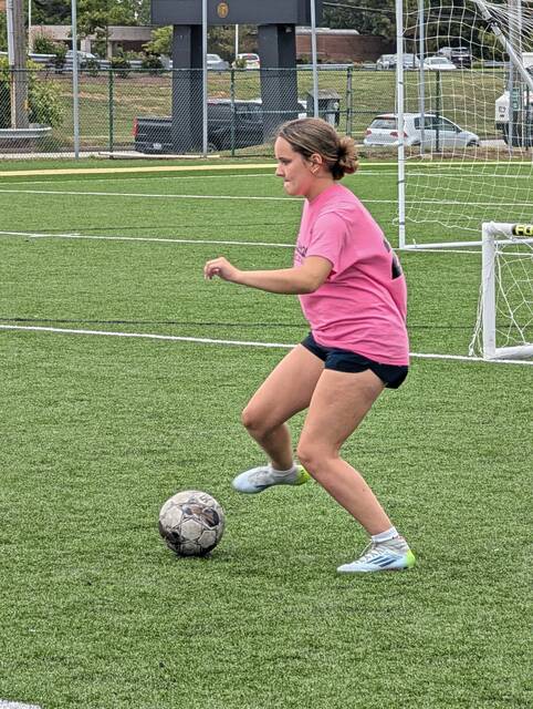 High-scoring Gateway girls soccer team shooting for postseason berth