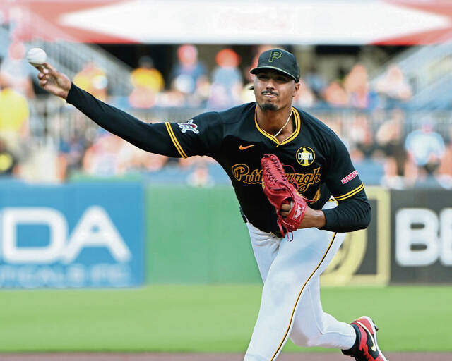 8819547_web1_ptr-BucsGiants01-080525