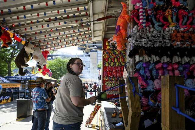 8821965_web1_ptr-RibFest002-083025