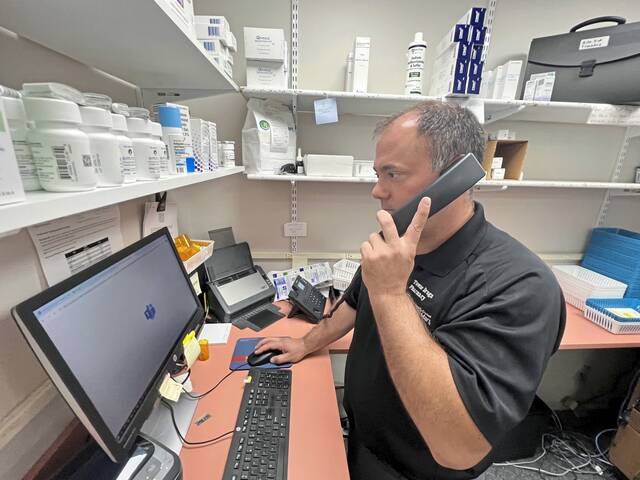 8749942_web1_her-townedrug-082125-4