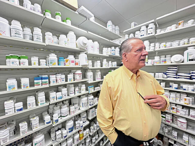 8749942_web1_her-townedrug-082125-6