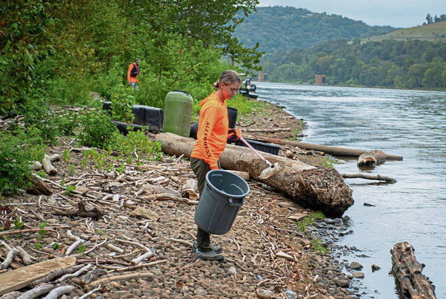 8793590_web1_vnd-rivertrash9-083125