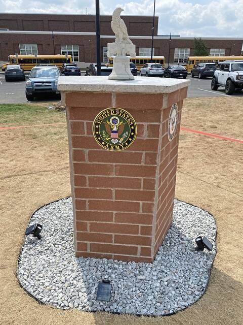 8797950_web1_sig-SFvetsmemorial3