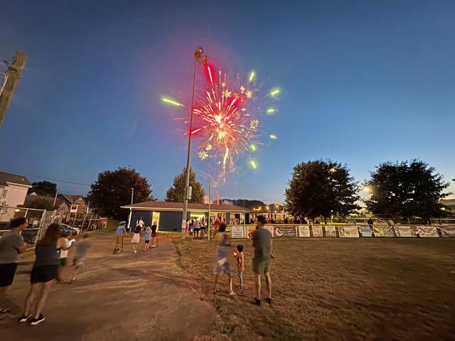 8808860_web1_HER-AspTeeBall11-090425