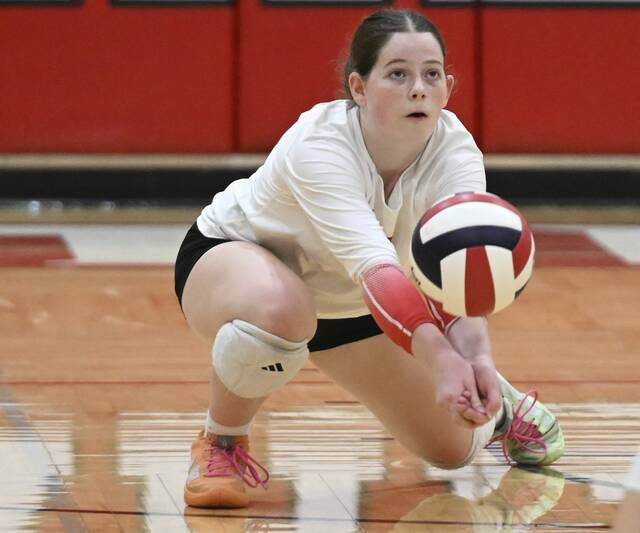 8810728_web1_nh-northhillsvolleyball12-091025