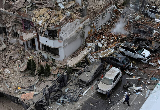 8810785_web1_2025-09-28T095949Z_1559976006_RC2W0HADFG46_RTRMADP_3_UKRAINE-CRISIS-ATTACK-KYIV