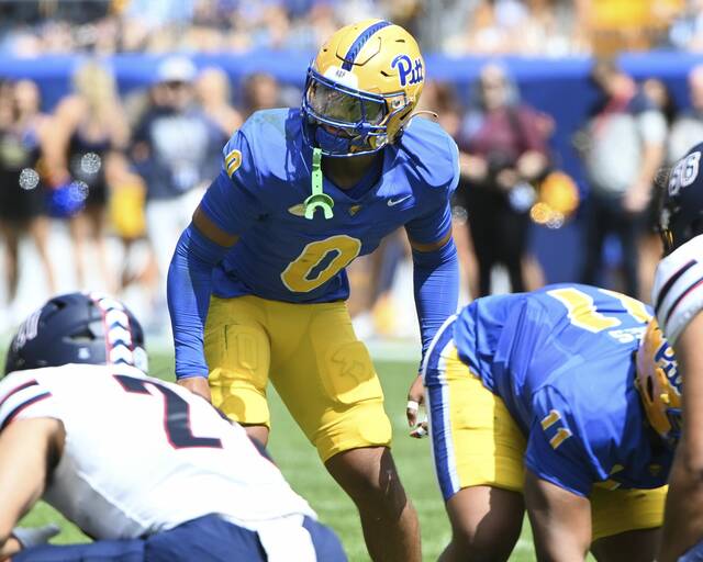 8827836_web1_ptr-PittFB02-090325