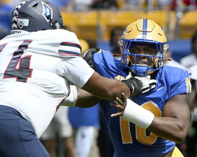 8827836_web1_ptr-PittFB06-090325