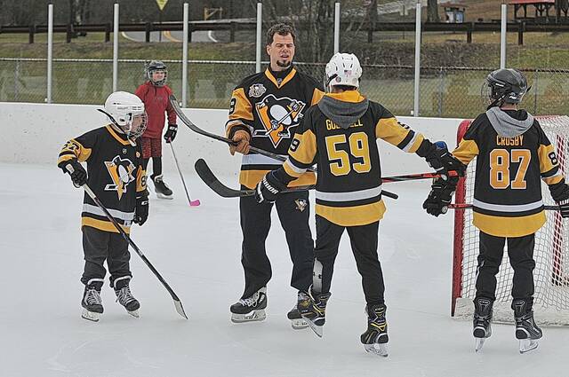 Arrival of Stanley Cup champ Tyler Kennedy boosts Sewickley Academy hockey program