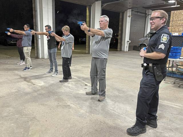 8830426_web1_nhj-rosspoliceacademy-102325