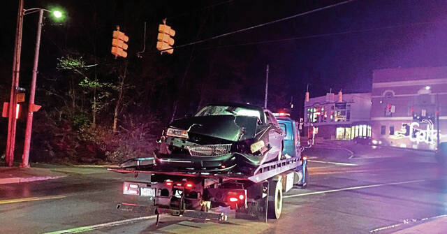 8831130_web1_vnd-PoliceChaseCrash2-042719