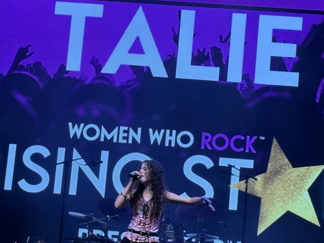 8840327_web1_ptr-womenwhorock3