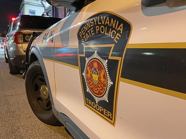 8842000_web1_PTR-Pennsylvania-State-Police-cruiser-night-Pittsburgh-2025-002
