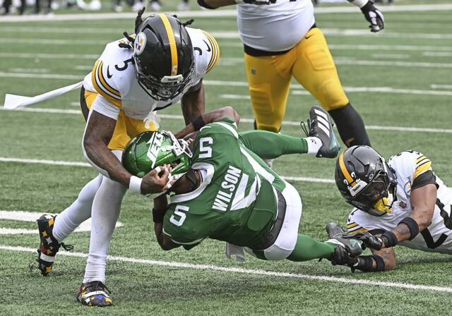 8842114_web1_ptr-Steelers28-090825
