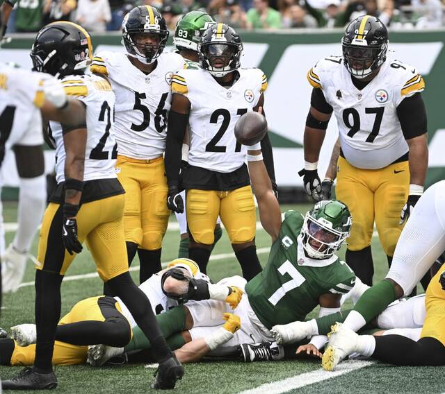 8842968_web1_ptr-Steelers25-090825