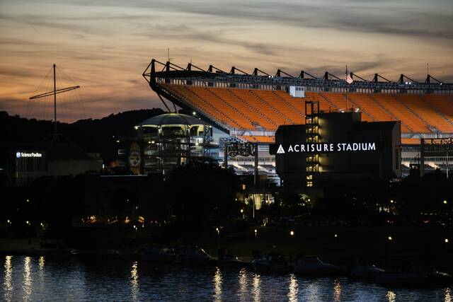 8846660_web1_ptr-pittsburghorange3