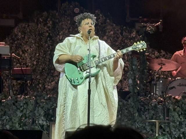 8849858_web1_ptr-alabamashakes2