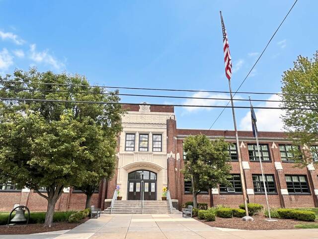 8850931_web1_web-Riverview-10th-Street-Elementary2-060324