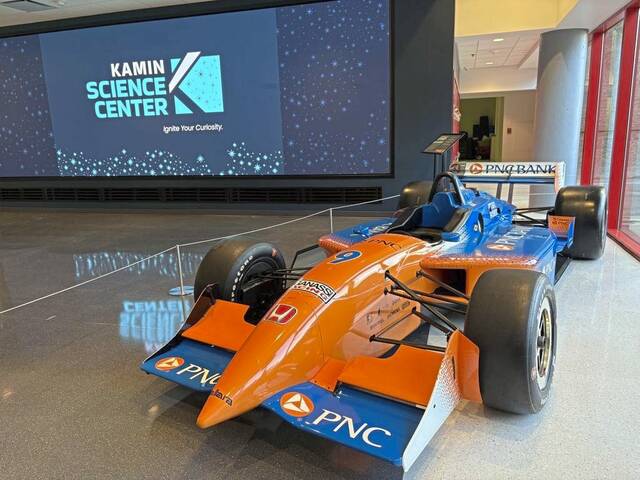8851404_web1_ptr-KaminScienceCenter-3