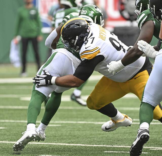 8855619_web1_ptr-Steelers27-090825