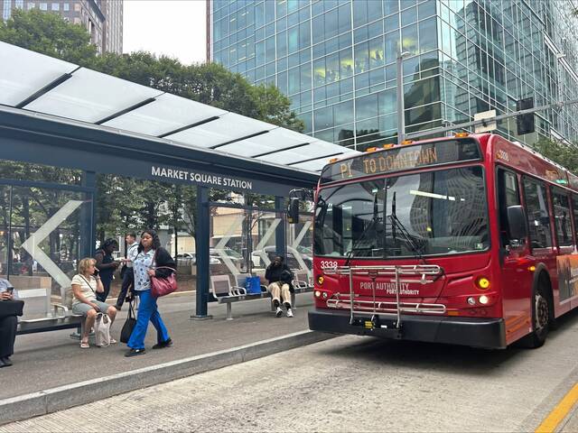 8856340_web1_PTR-Pittsburgh-Regional-Transit-bus-at-Market-Square-Station-Downtown-Pittsburgh-2025