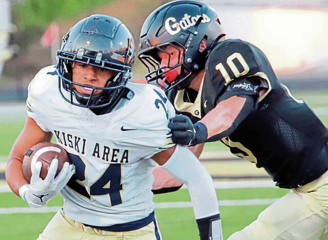 Kiski Area rally falls short as 1st-time varsity starting QB helps Gateway hang on