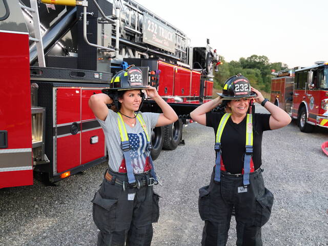 8861196_web1_1-CarynAmanda