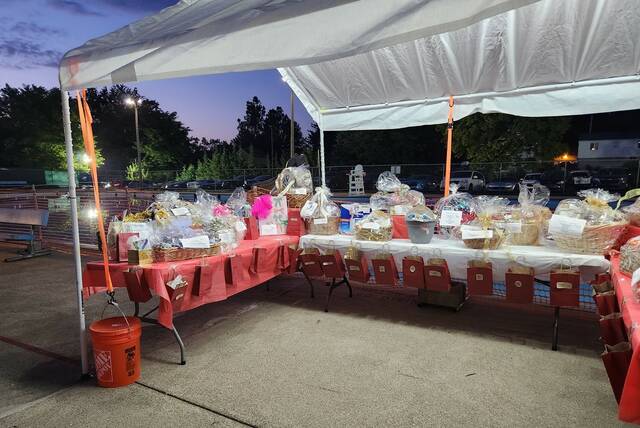 8866686_web1_php-morebaskets-092525