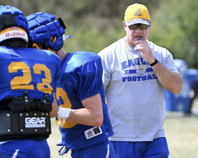 Trib HSSN high school football team of the week for Sept. 15, 2025<span class="headline-video">Video <i class="fa-solid fa-circle-play"></i></span>