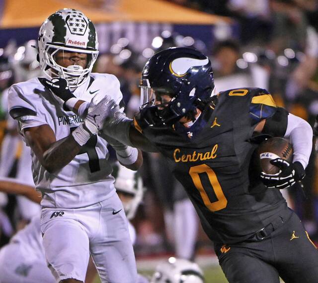 Trib 10: 1st losses by top teams shake up football power rankings