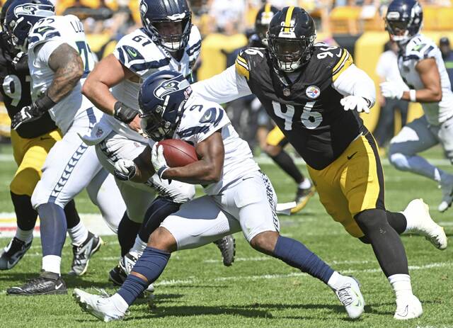 8873847_web1_ptr-steelers09-091625
