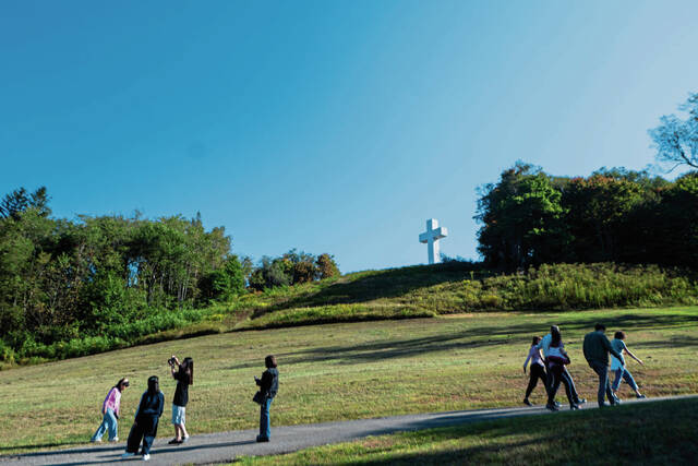 8873917_web1_GTR-GreatCross7-091925