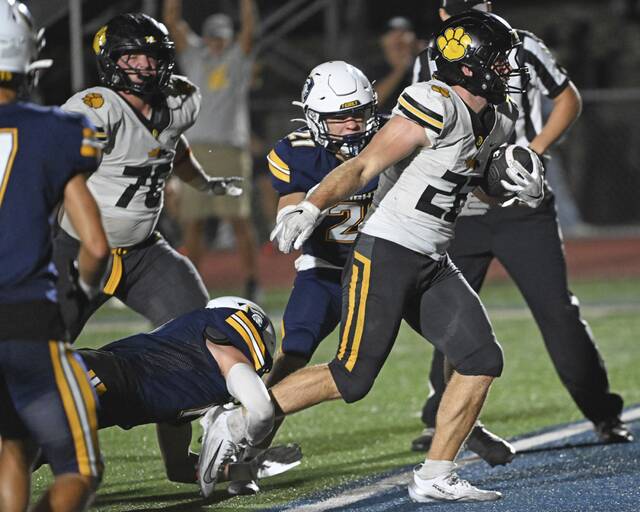 North Allegheny rallies then holds Norwin on 4th down to seal victory