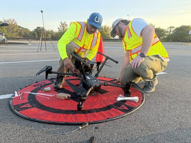 8886609_web1_nhj-mallwellhunt2-092225