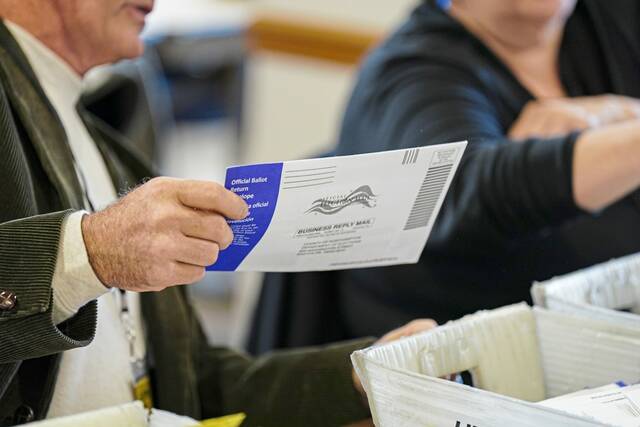 8887582_web1_mailballots