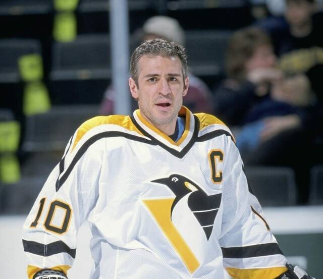 8889029_web1_ron-francis